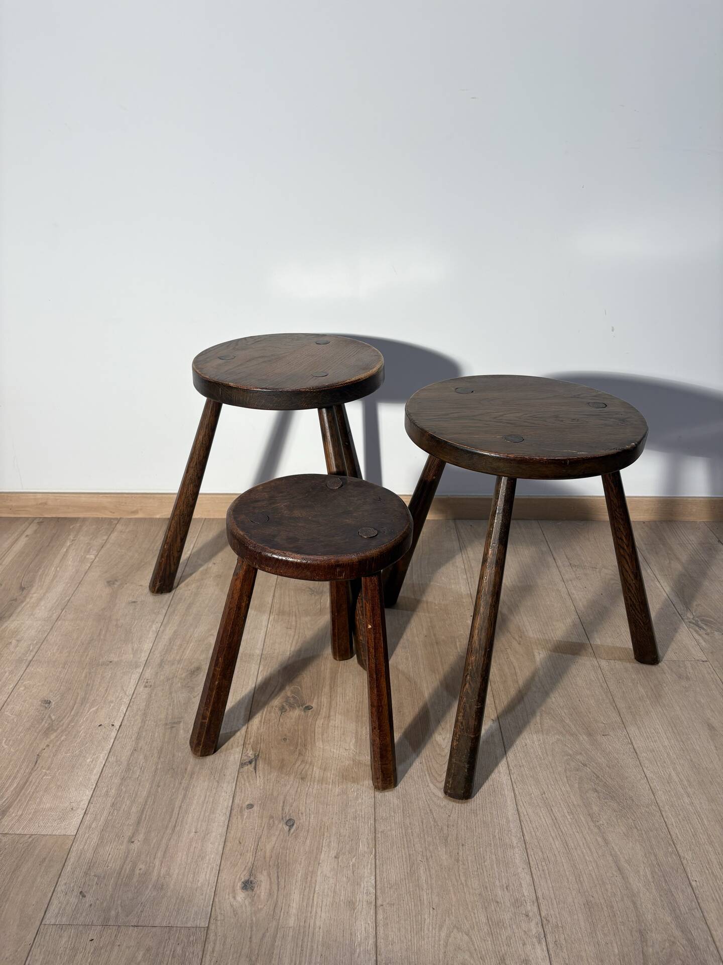 Farm stool in solid oak wood