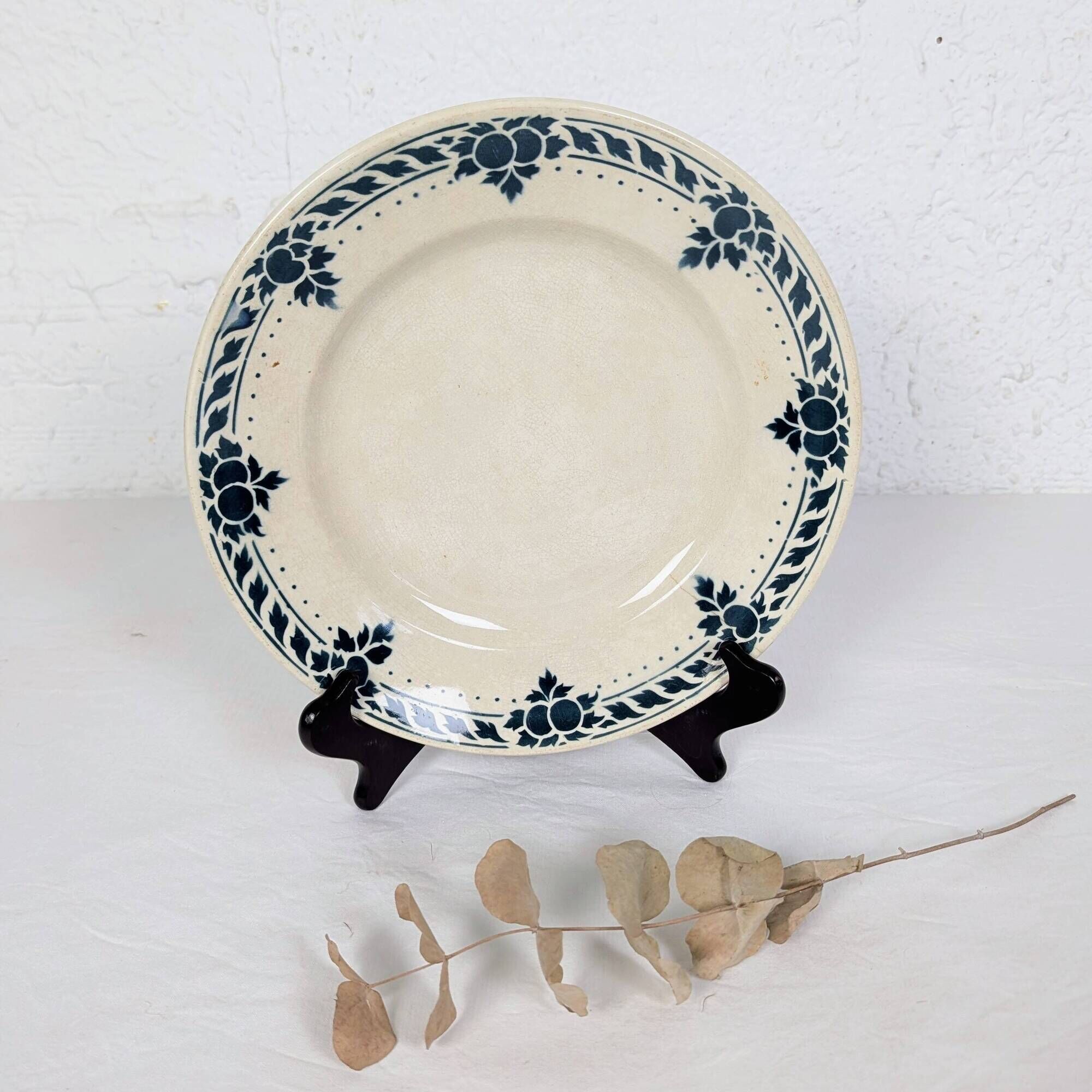 Round plate Badonviller model Jeanne