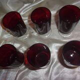 Set of 6 red stemmed glasses