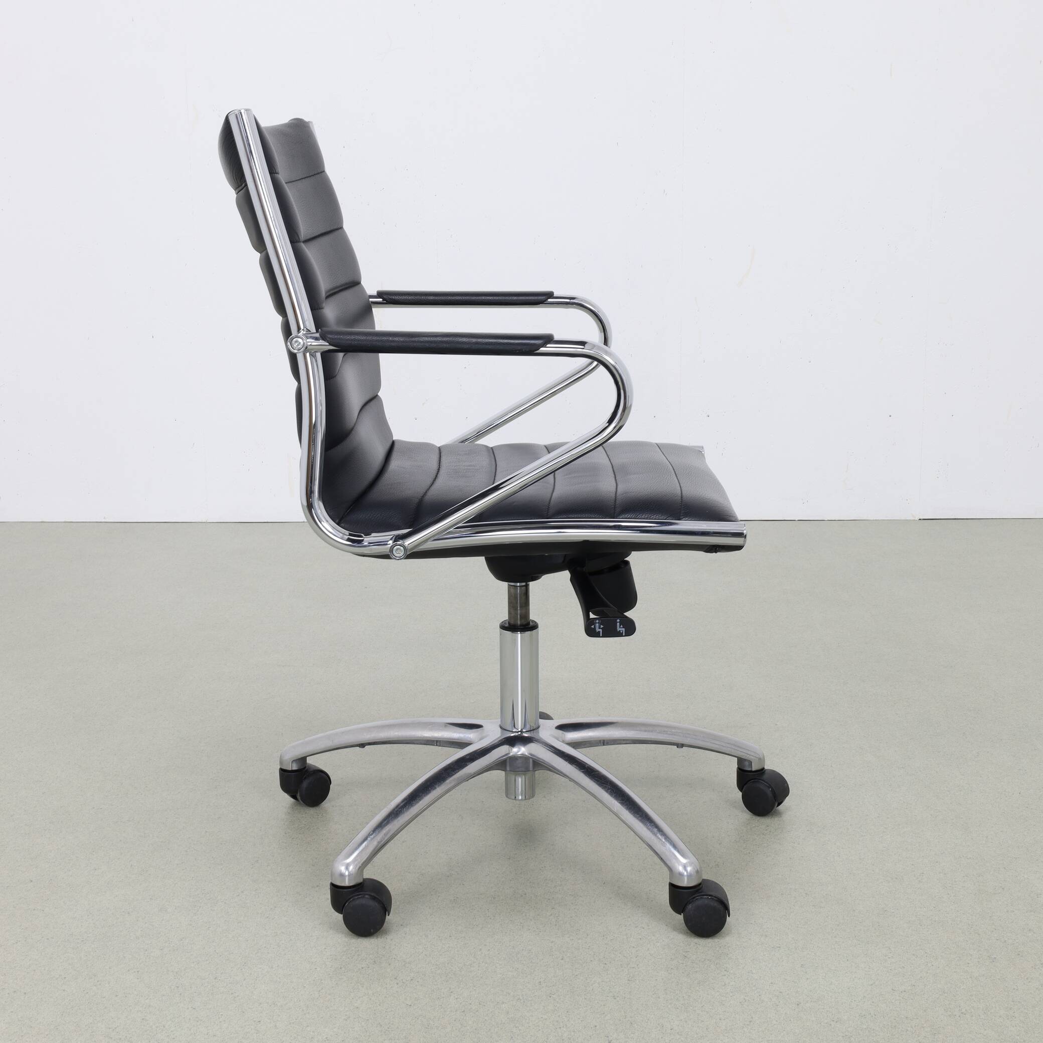 Chrome office chair by Sitland Italy, 2000s