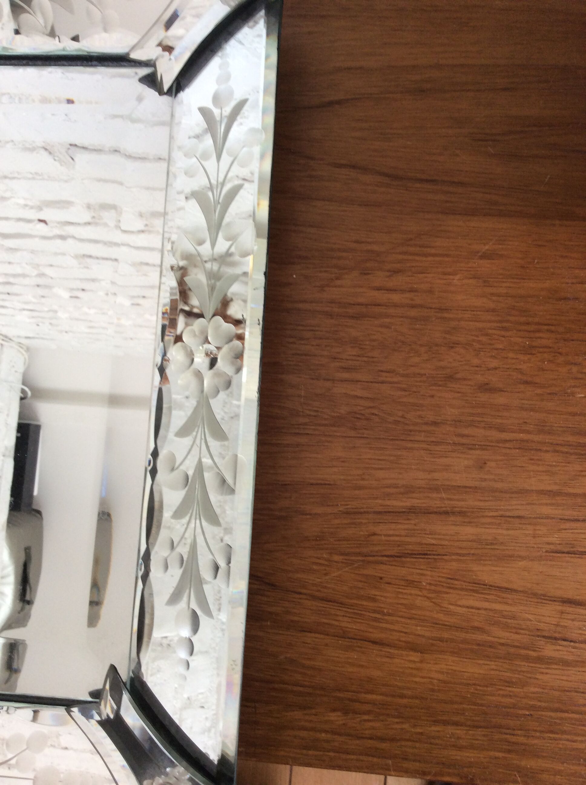 Venetian table mirror