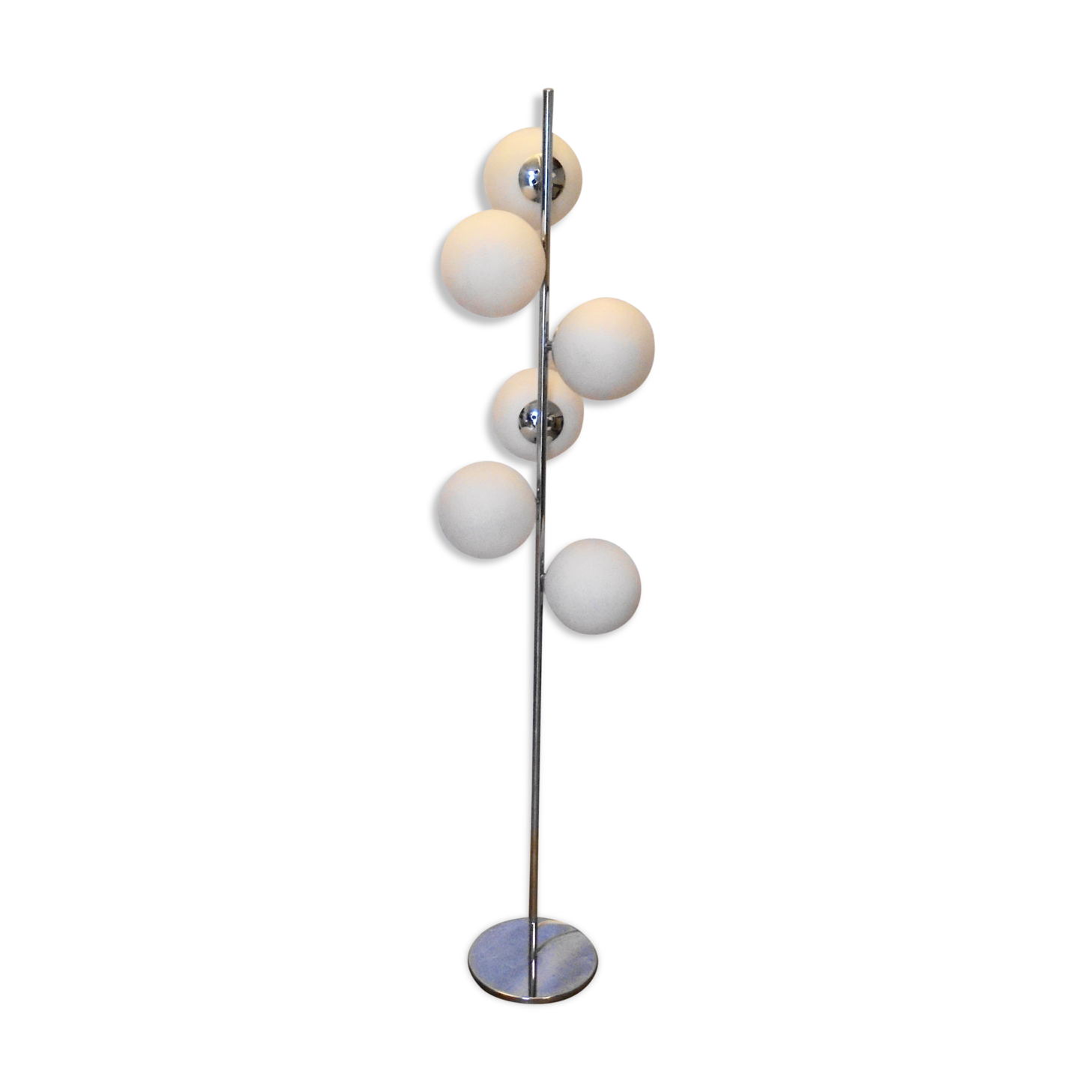 Lamppost 6 balls in white opaline, years 70