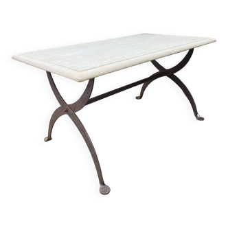 Indoor or outdoor dining table