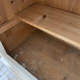 XL display case with white patina