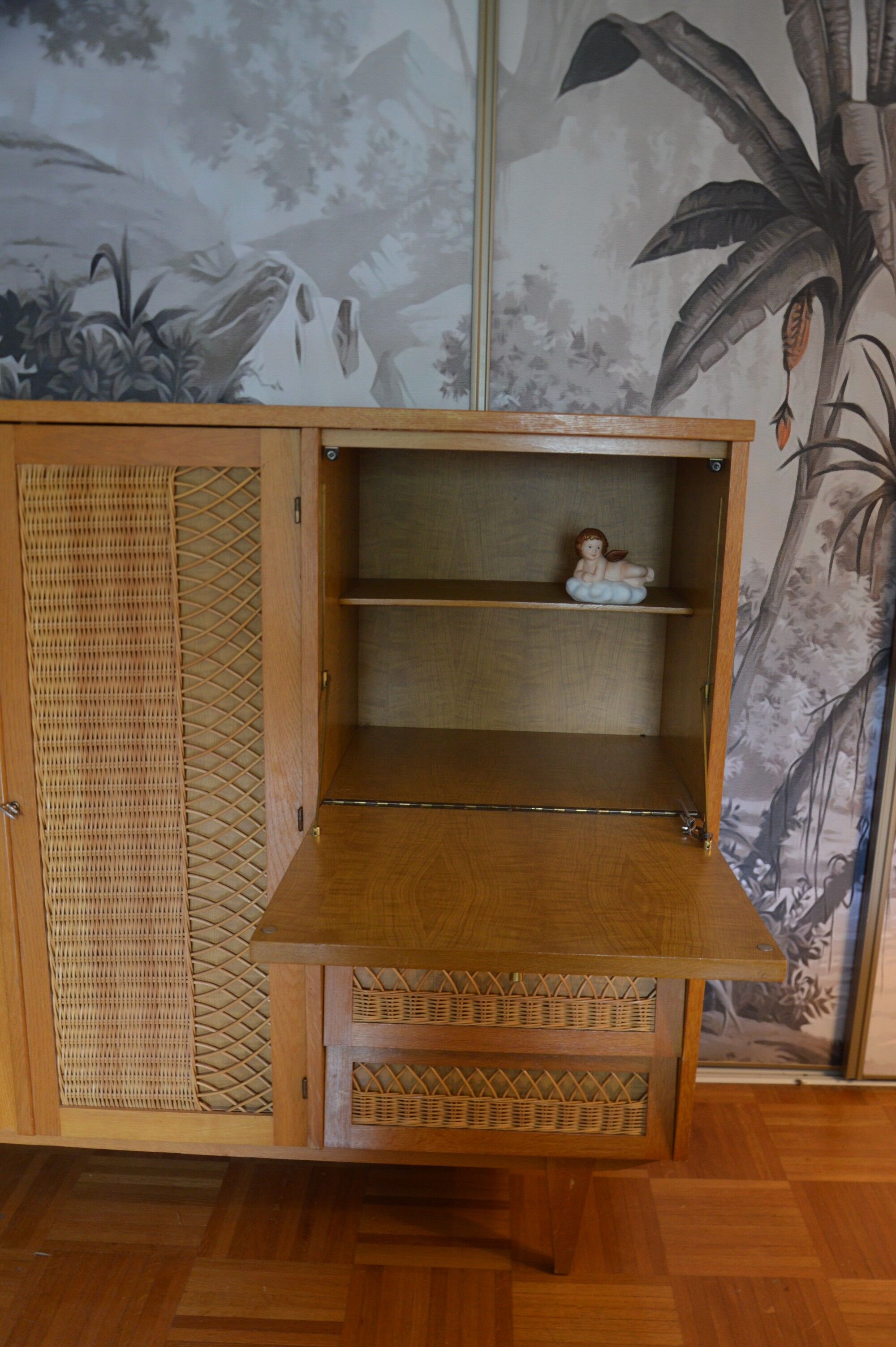 Commode penderie secrétaire en rotin vintage
