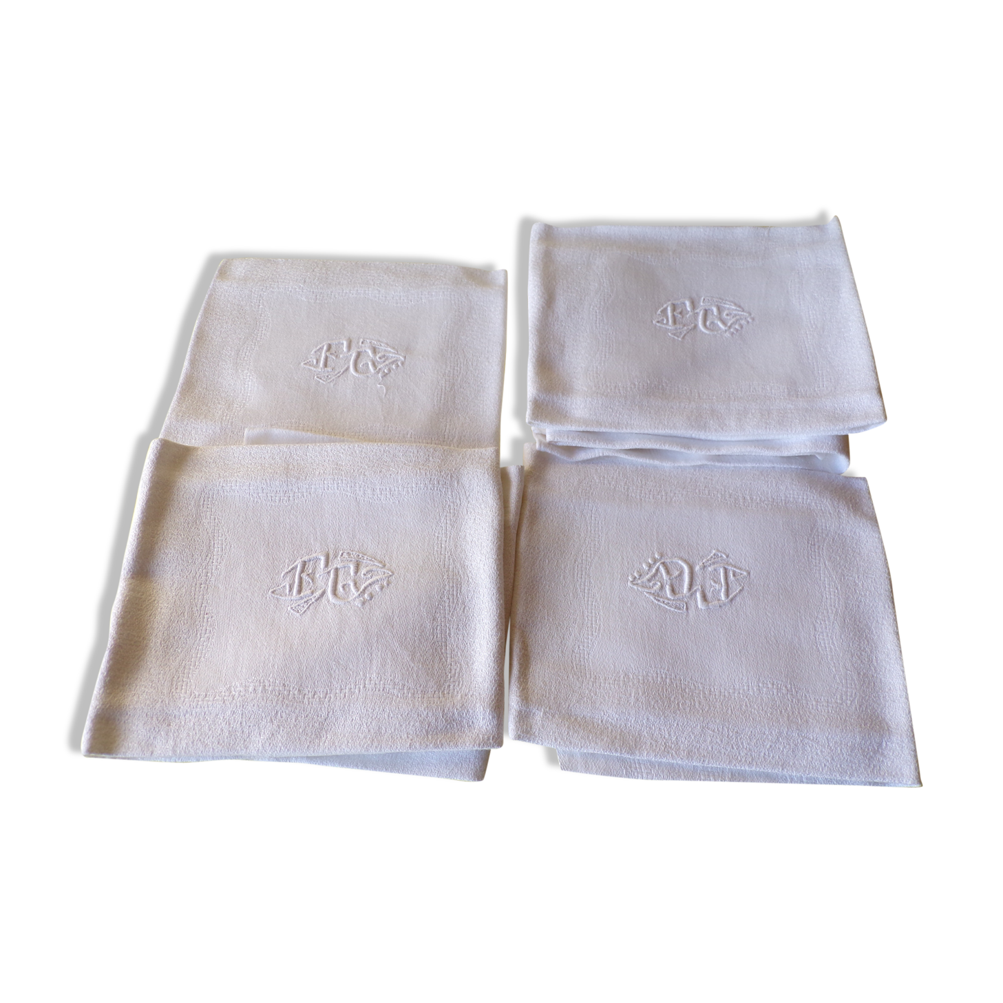 Lot of 6 towels old Monogram white "fw"