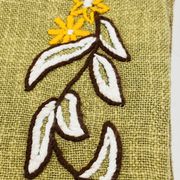 Lot de 4 sets de table vintage brodés en toile de jute