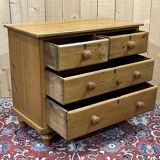 Commode anglaise de la fin XIXème en sapin