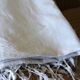 Plaid ancien blanc franges broderies ajourées