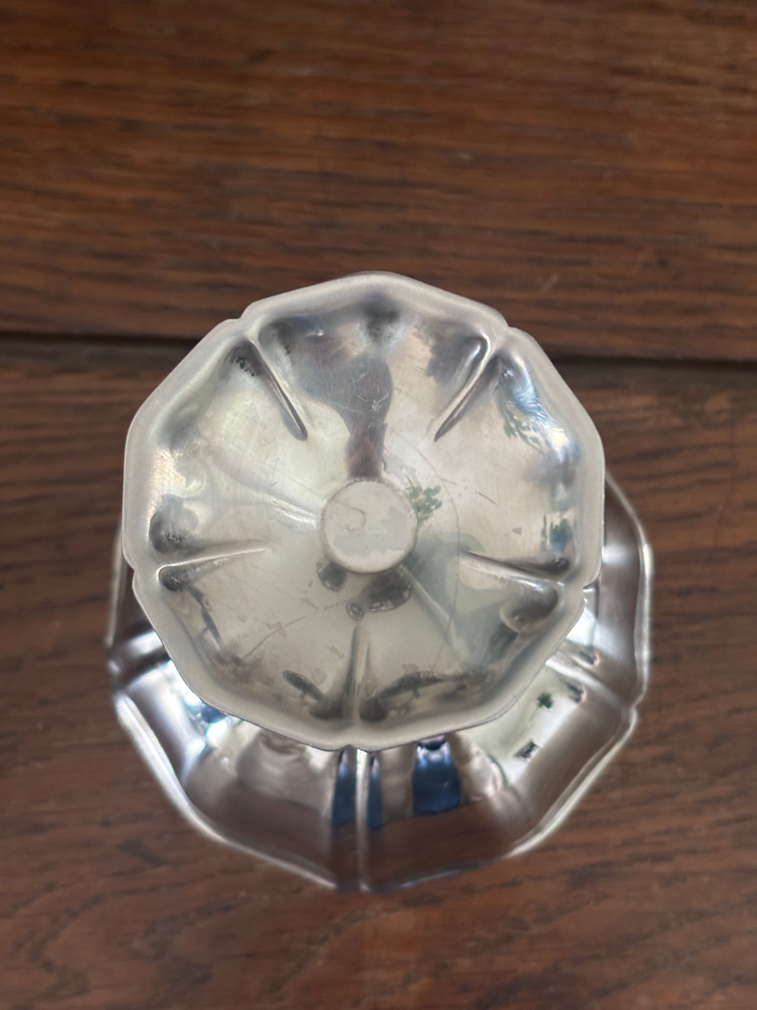 Lot de 8 coupes à glace en inox finement ciselées