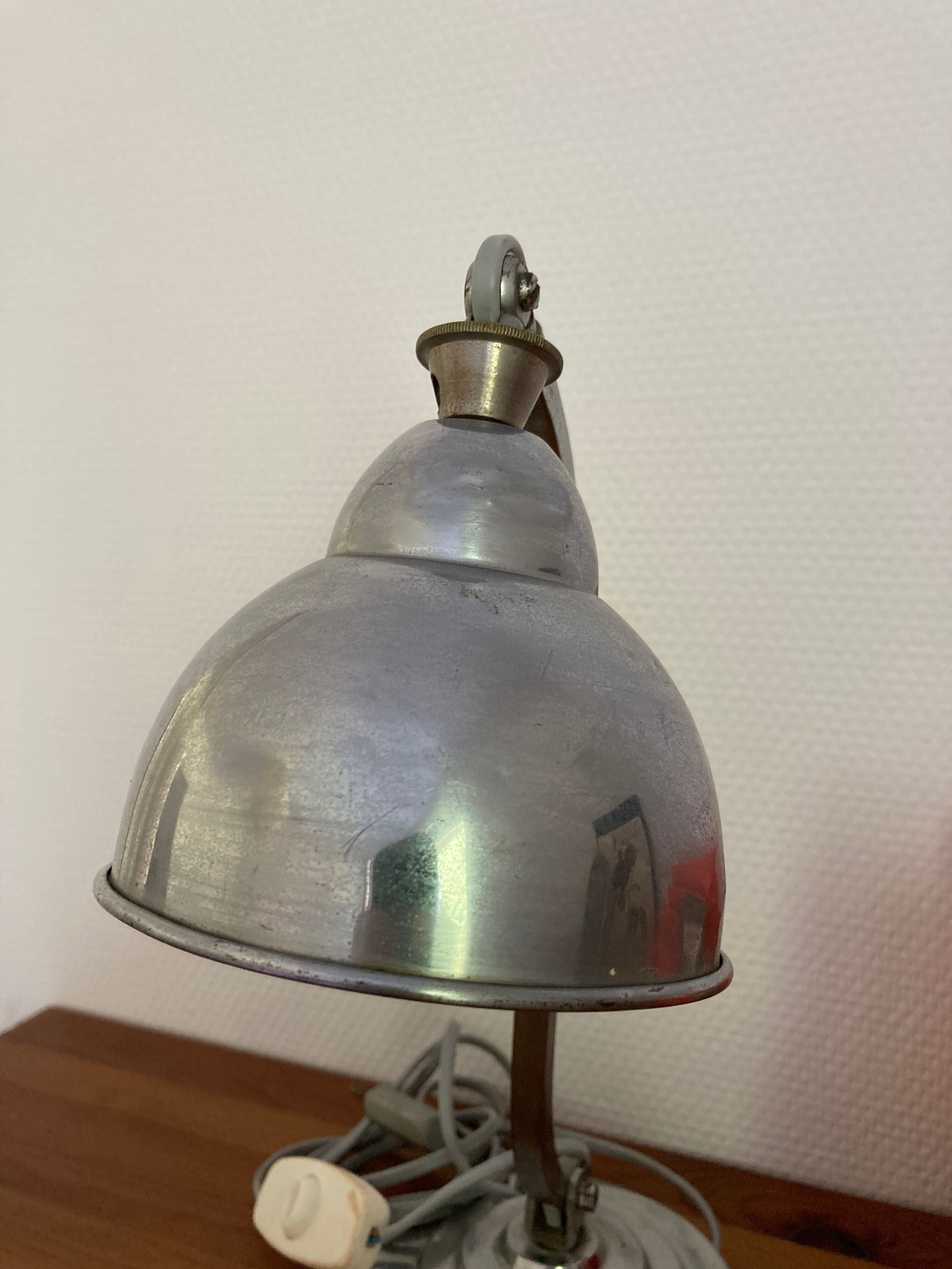 Lampe de bureau industrielle