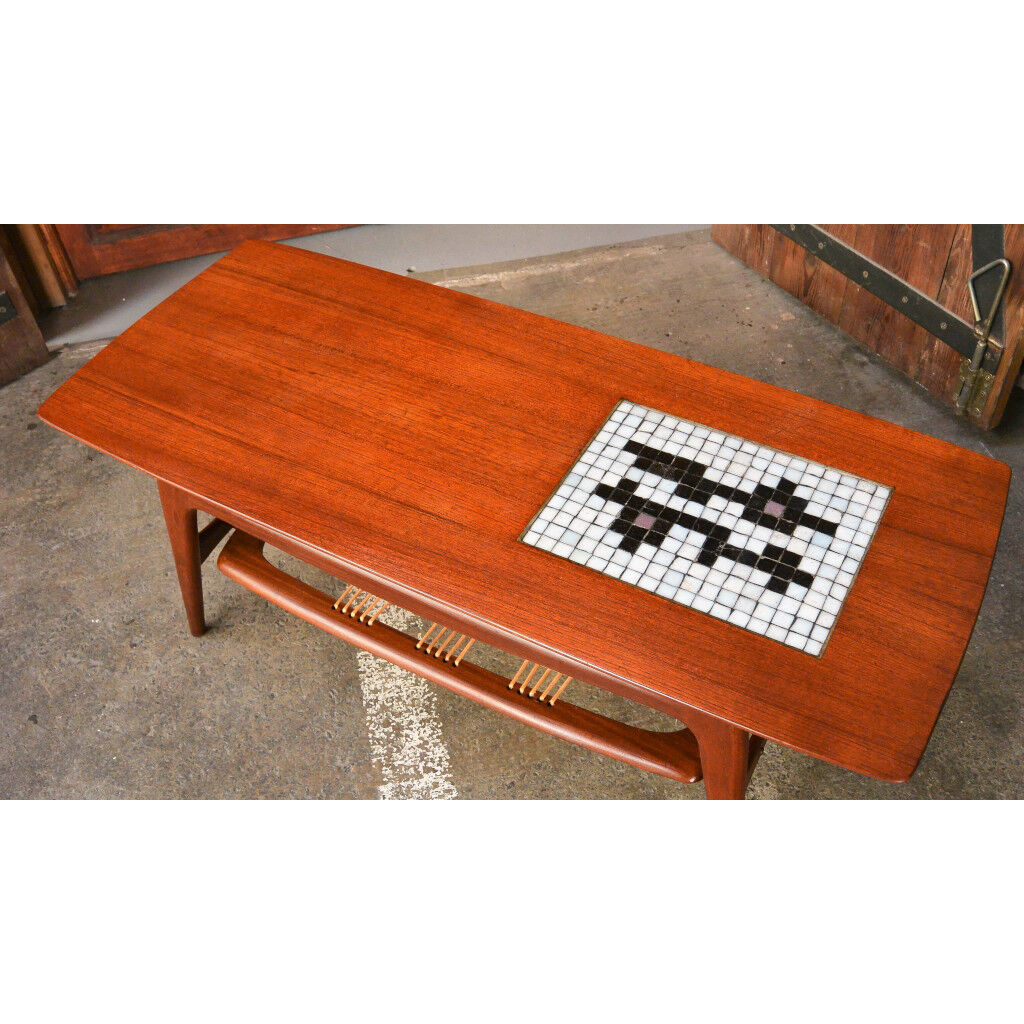 Louis van Teeffelen's coffee table No.16