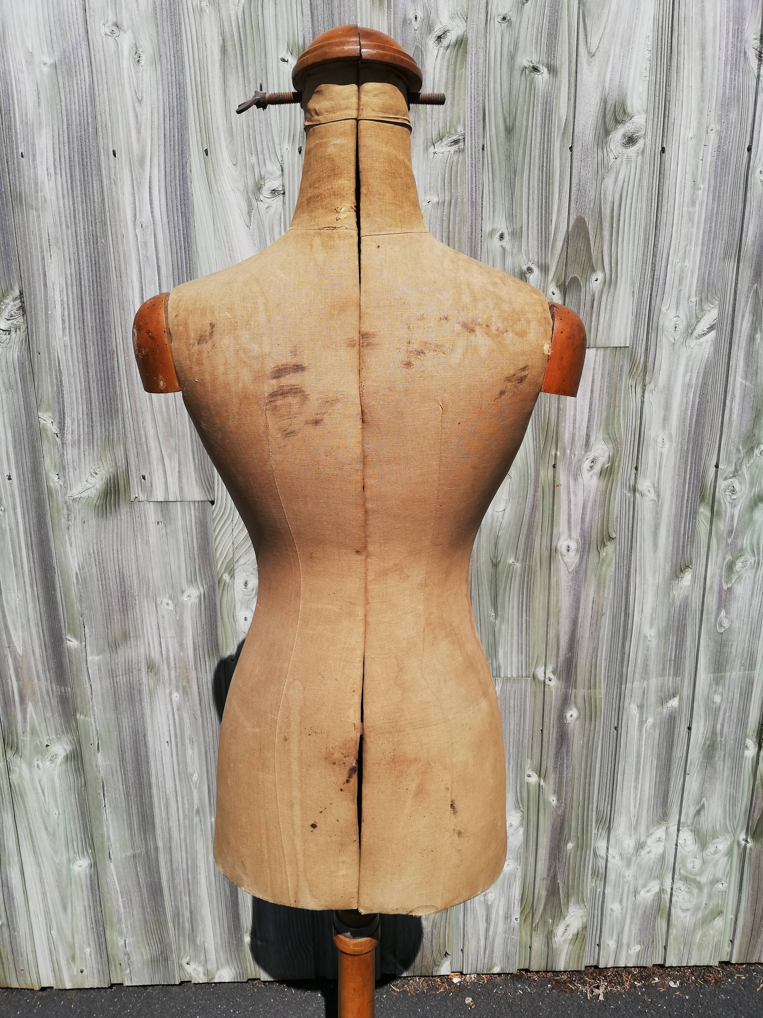 Former bust mannequin de Couturière The Formelliat