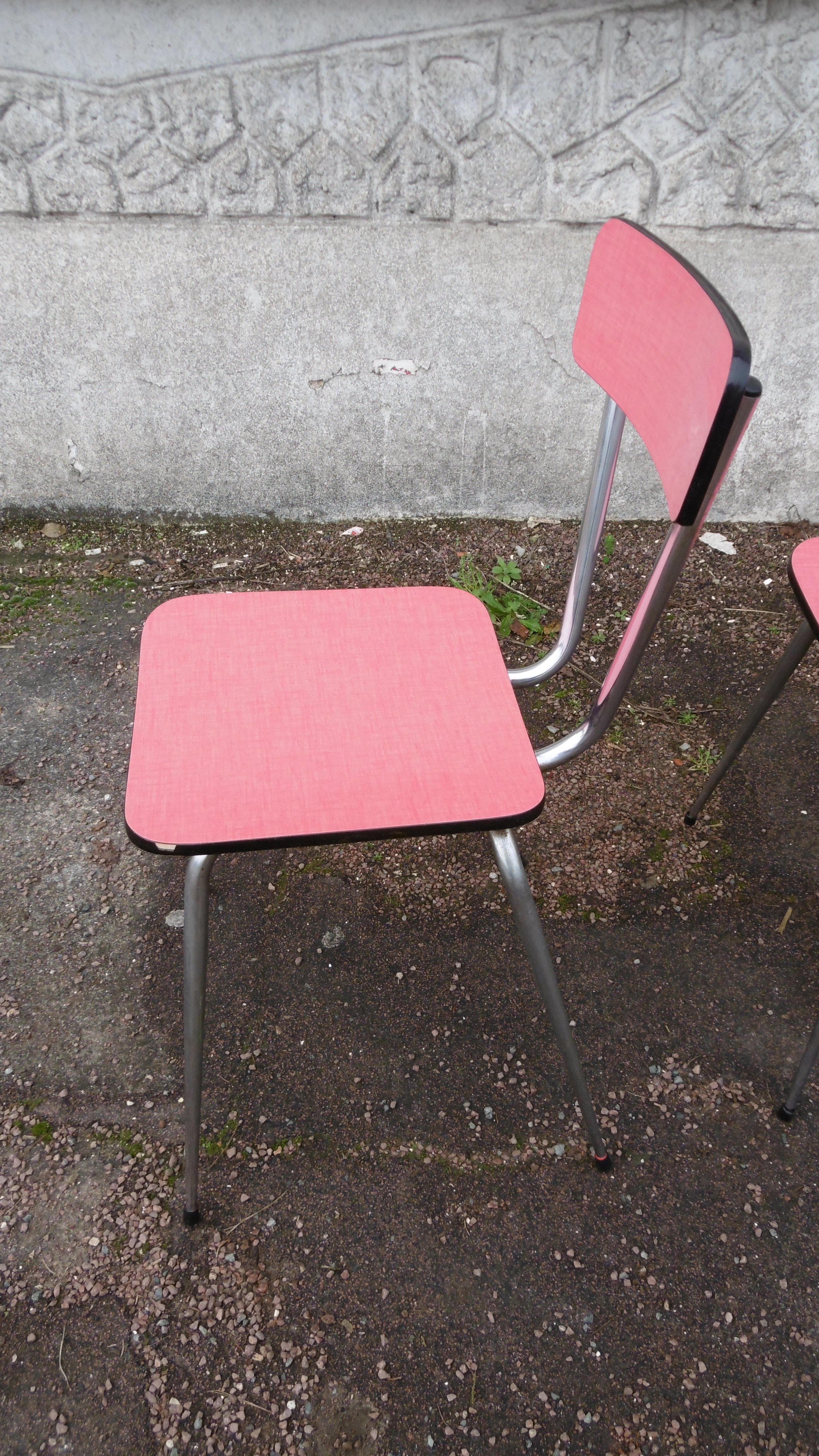 Set of 2 chairs in formica Red