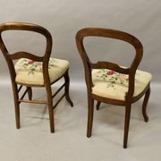 Paire de chaises Louis Philippe tapisserie au petit point