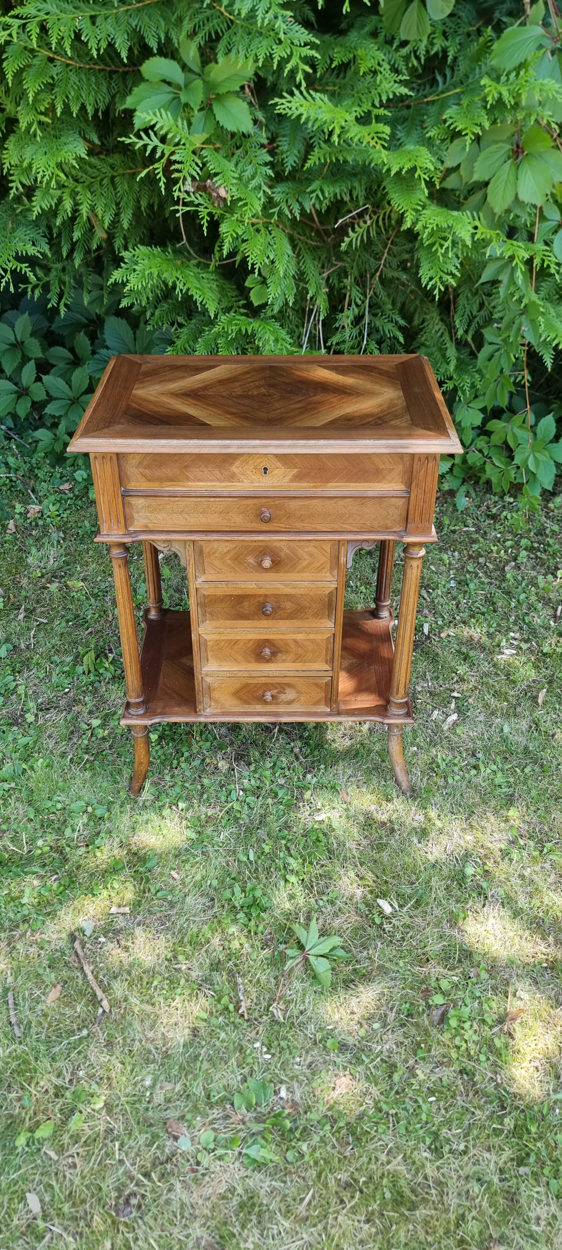 Coiffeuse art nouveau fin 19ème.