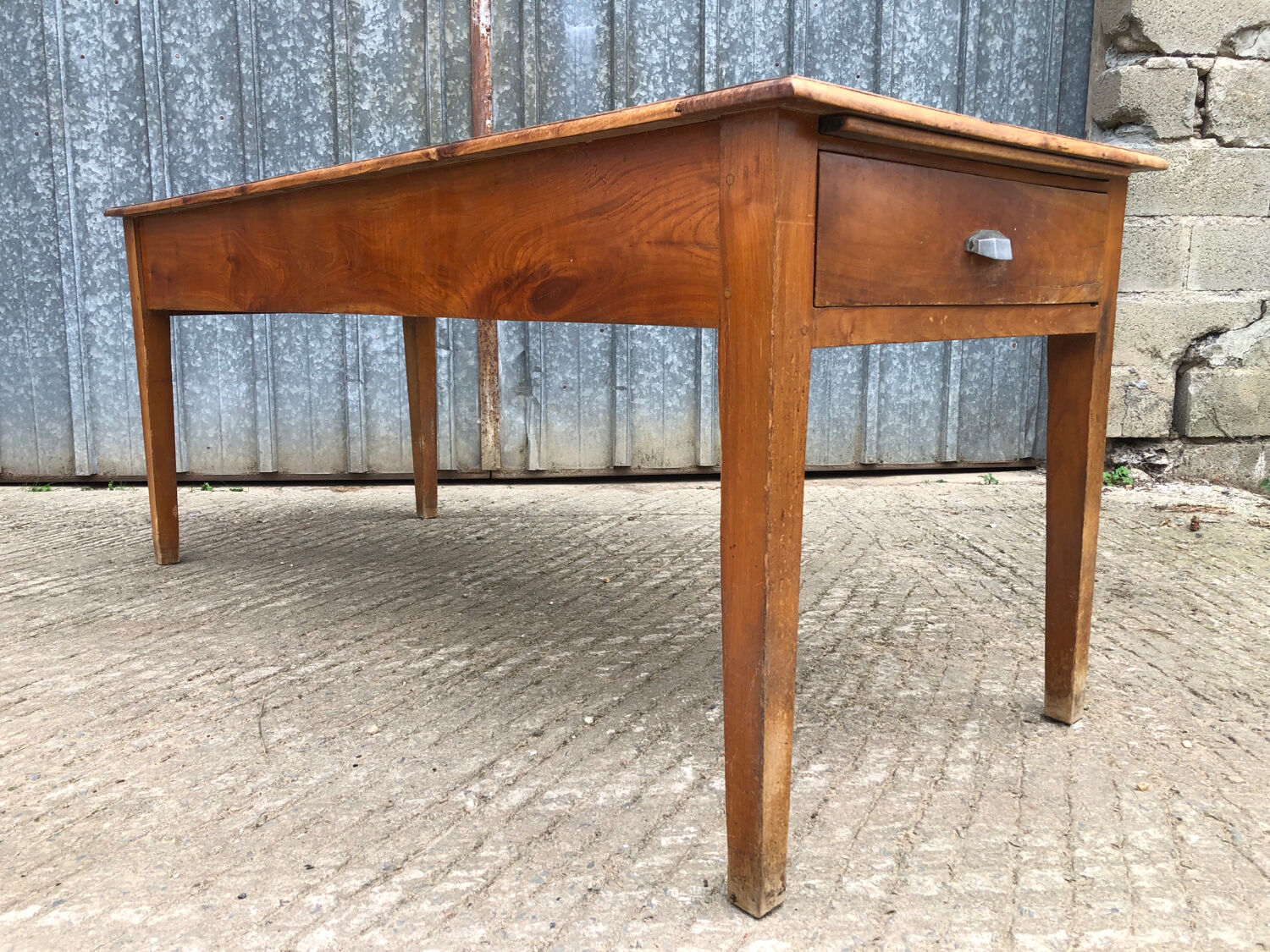 Antique cherry farmhouse table with 2 drawers and 1 pull-out