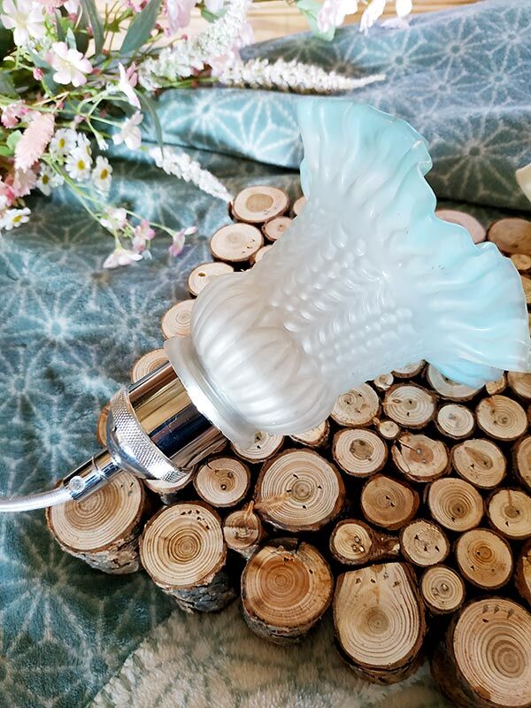 Suspension opaline tulip blue lace