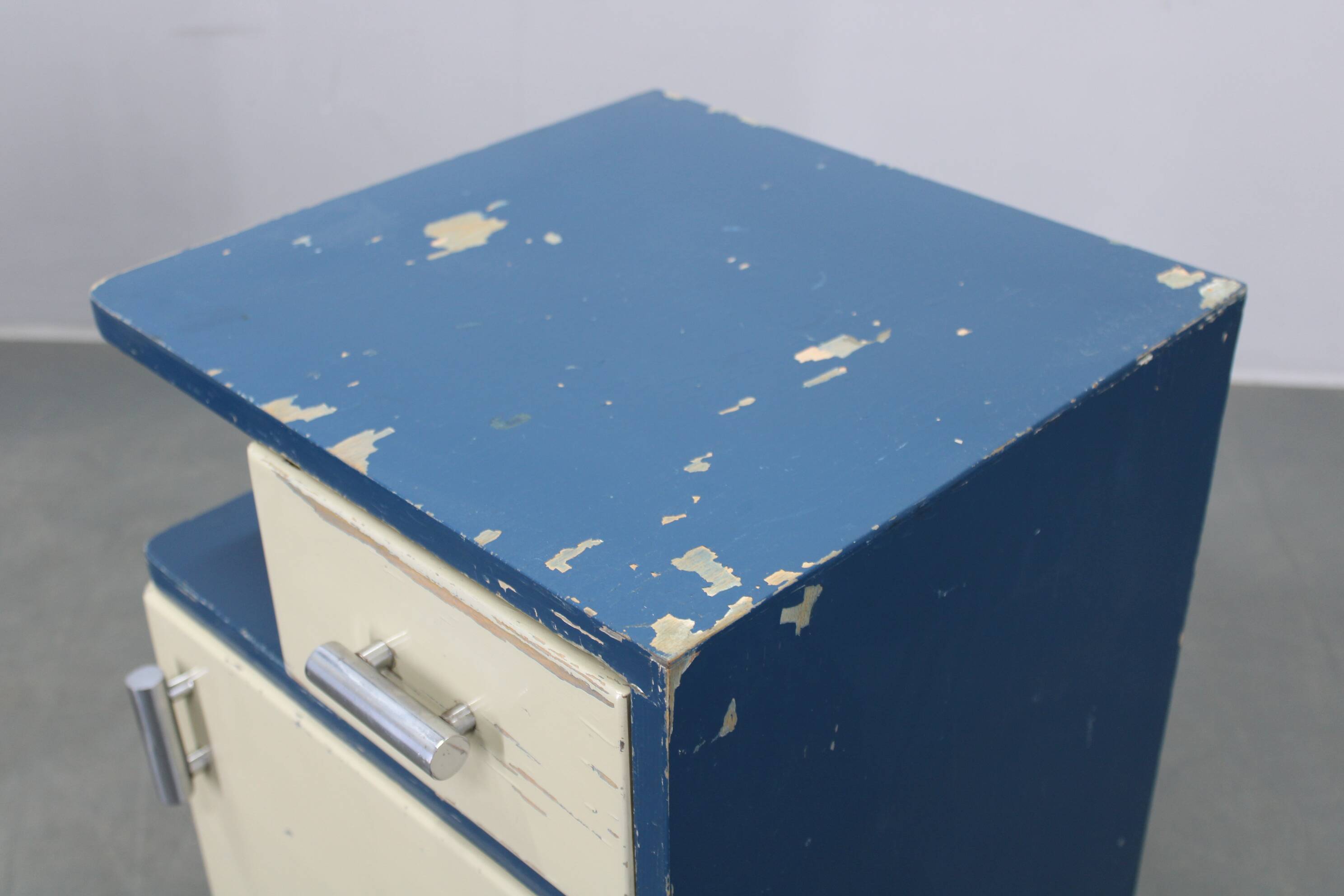 Pair of Bauhaus nightstands, Czechoslovakia, 1930s