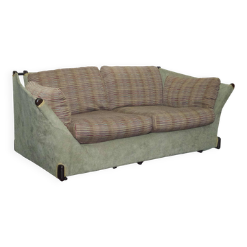 Italian love seat, model Violoncello, designed by Piero De Martini for Cassina, Italy, 1970s.