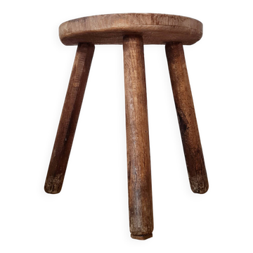 Vintage tripod stool in brutalist wood - folk art