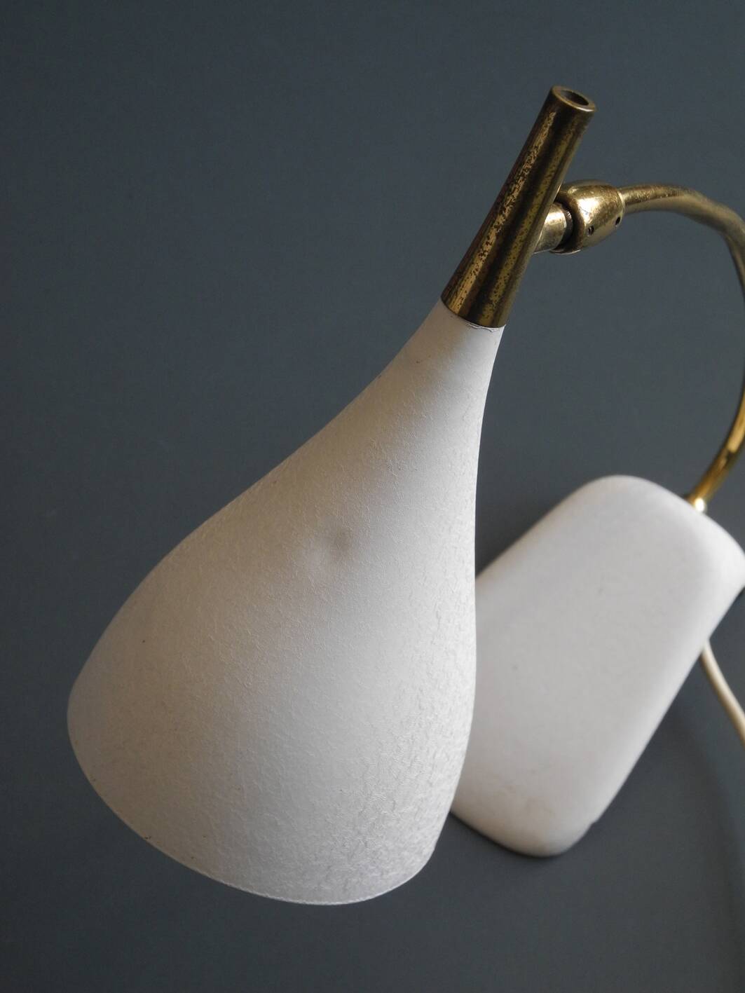 Cosack Mid Century table lamp with beige shrink paint and brass neck