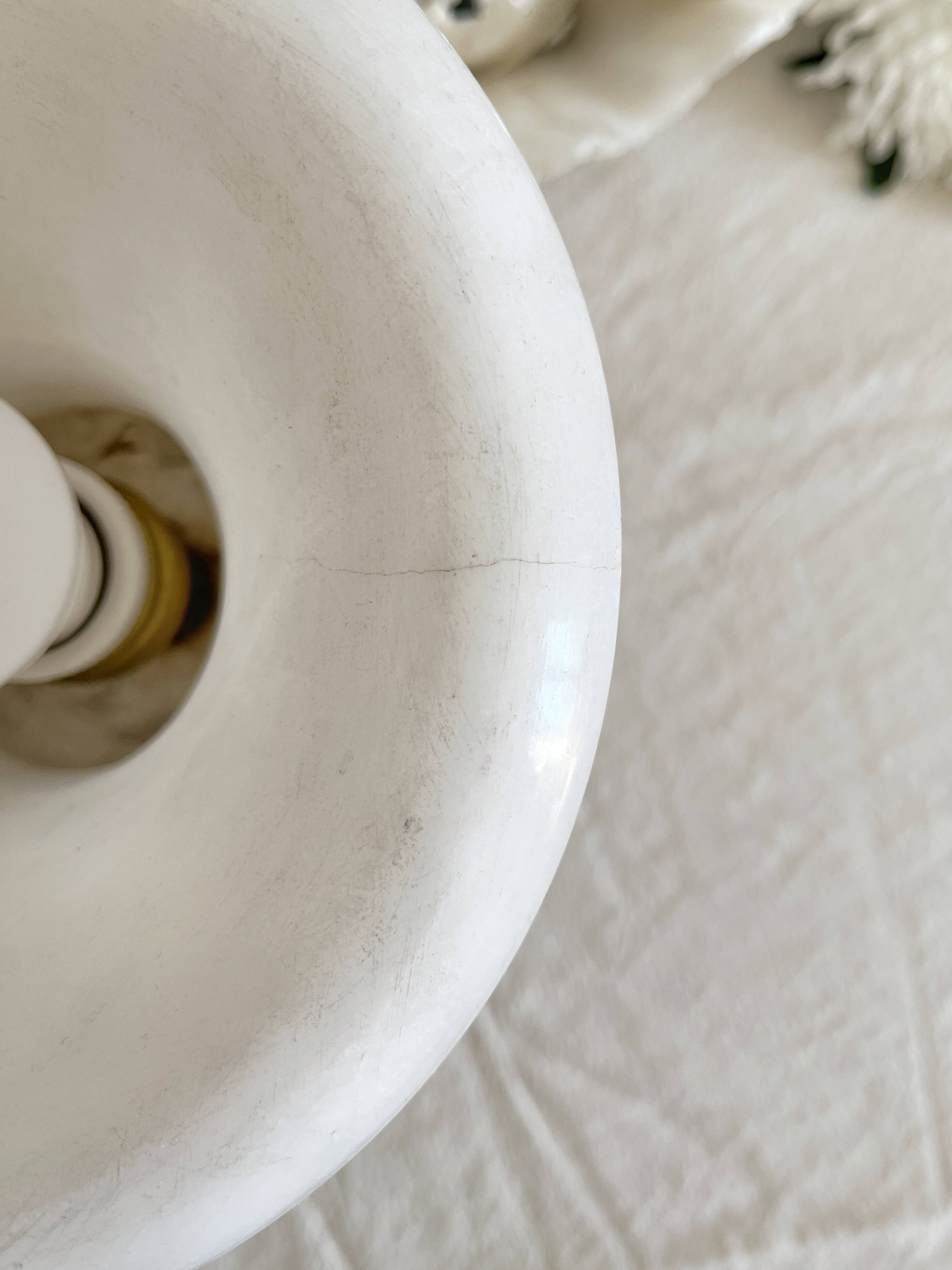 Vintage alabaster Medici vase table lamp