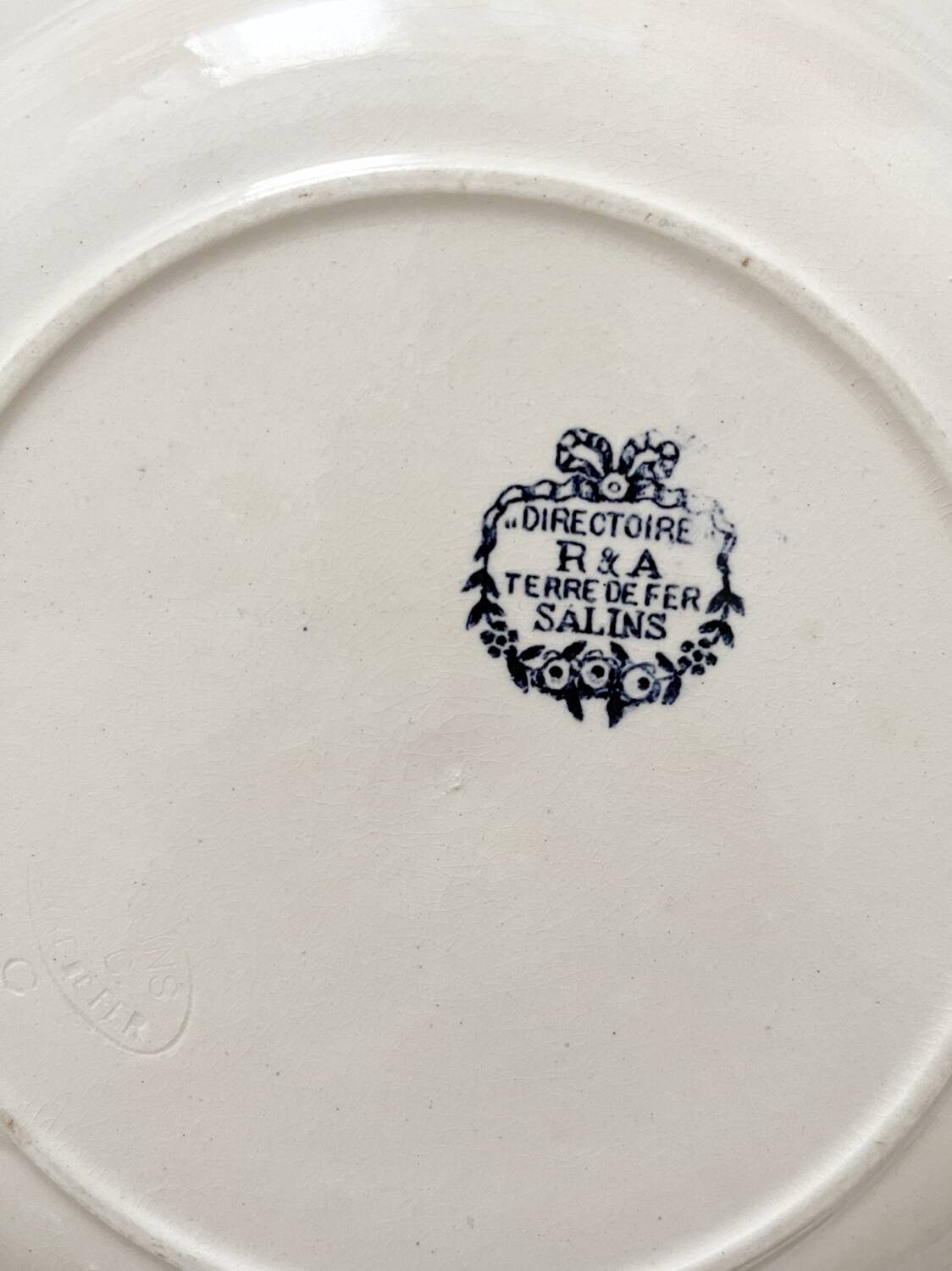 5 deep plates made of ironstone "Directoire" Salins