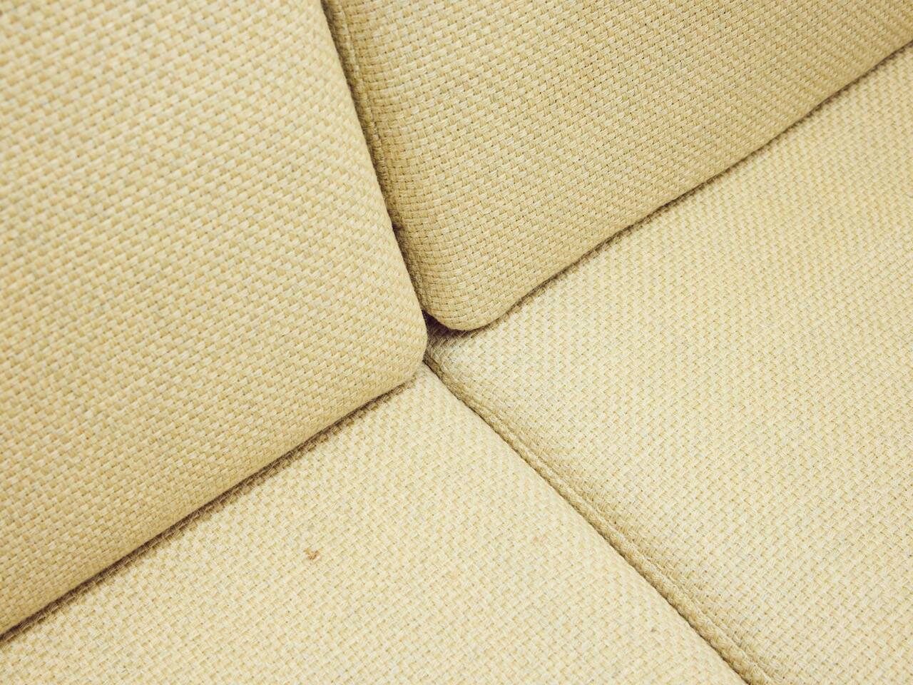 3 seater sofa by Hans Wegner for Getama, modell GE 290 in teak