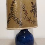 Lampe en grès émaillé bleu indigo et résine vers 1960