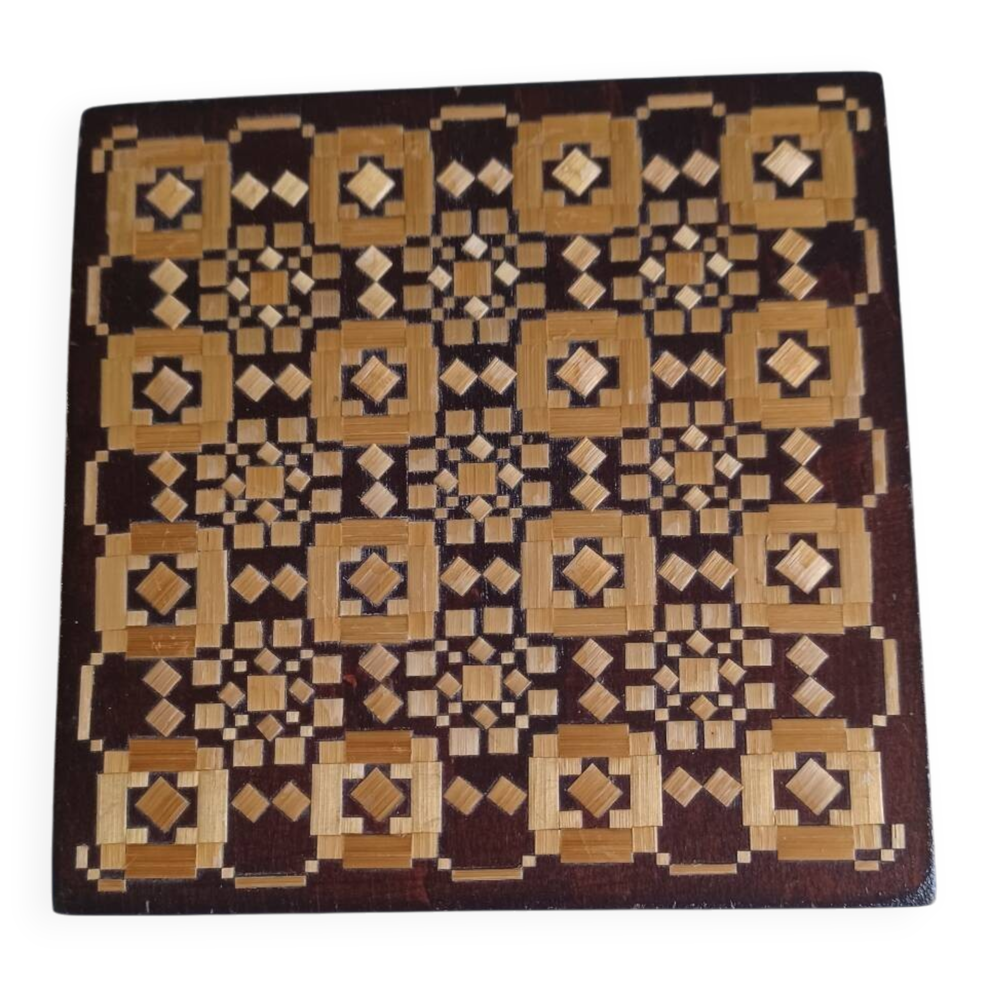 Box in straw marquetry.