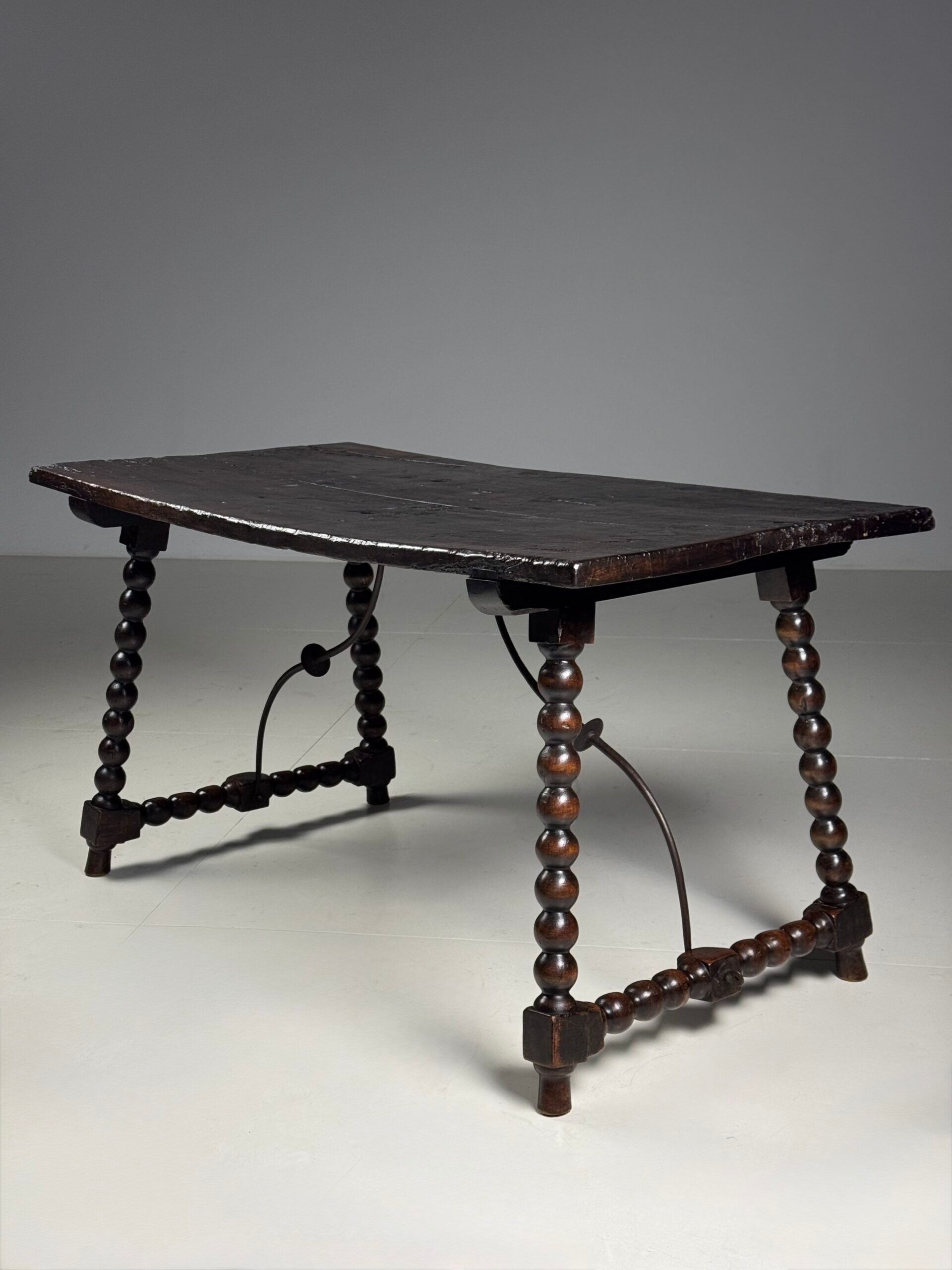 Spanish table 18th century bobbin