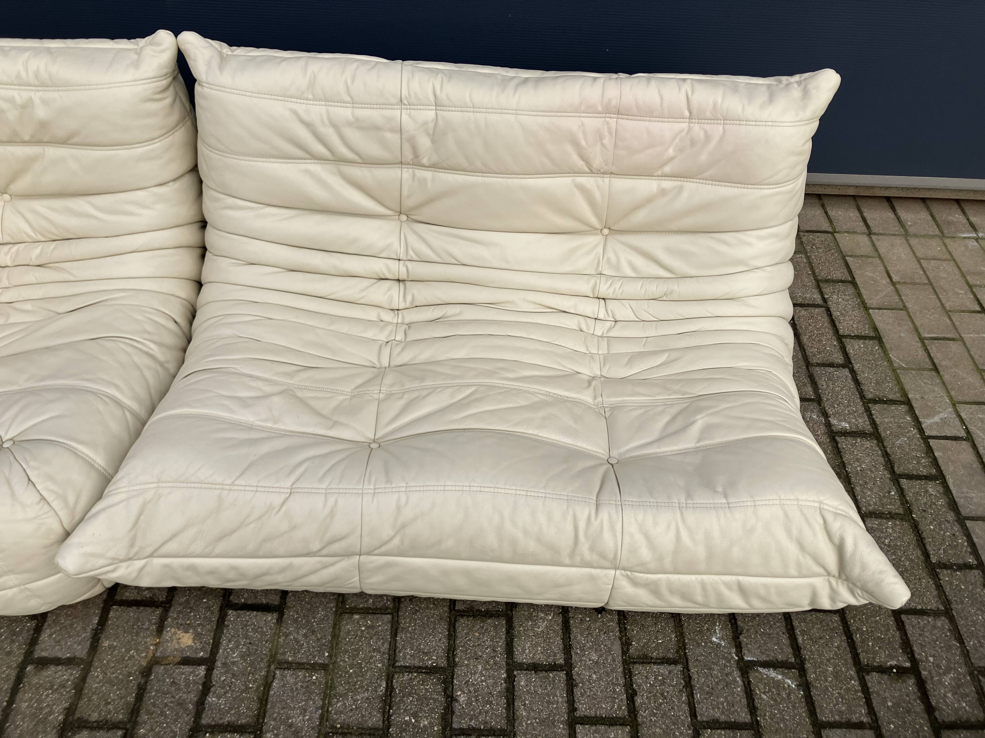 100% authentic Ligne Roset Togo 1.2z & hoek in Beige leather