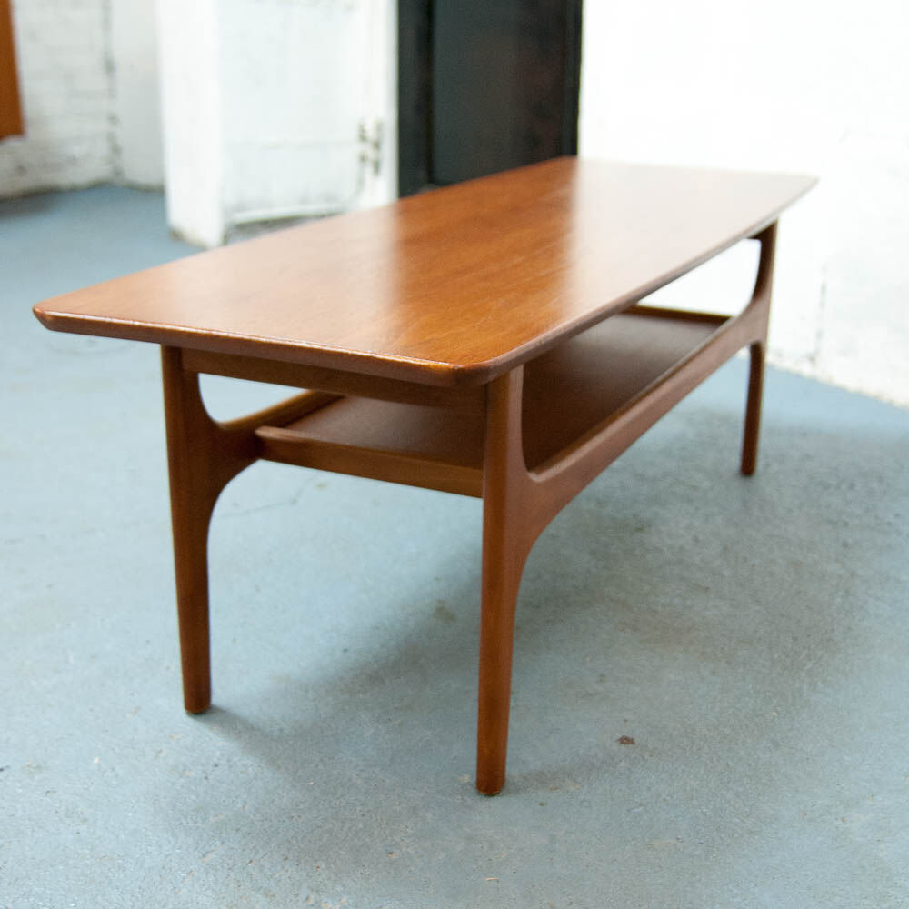 Coffee table Scandinavian 117cm