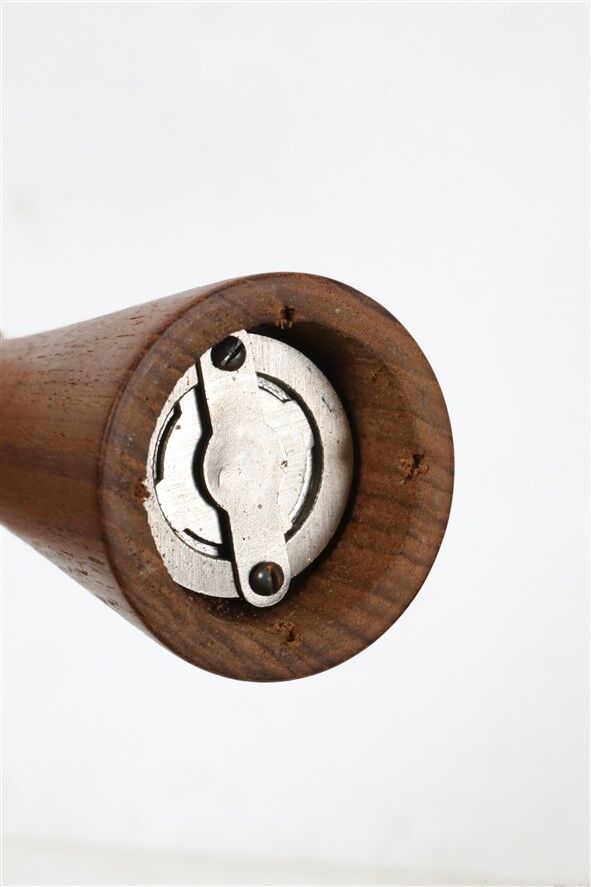 Danish teak pepper mill / crusher / 1960s / Mid-Century Modern Design
