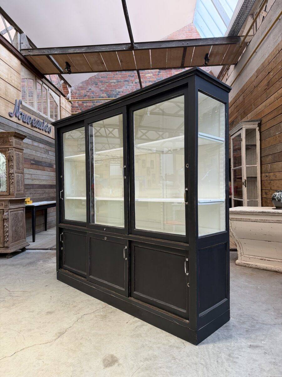 Old dispensary showcase