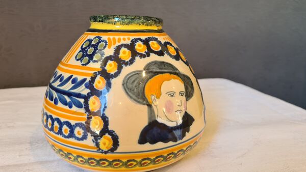 Vase toupie  breton