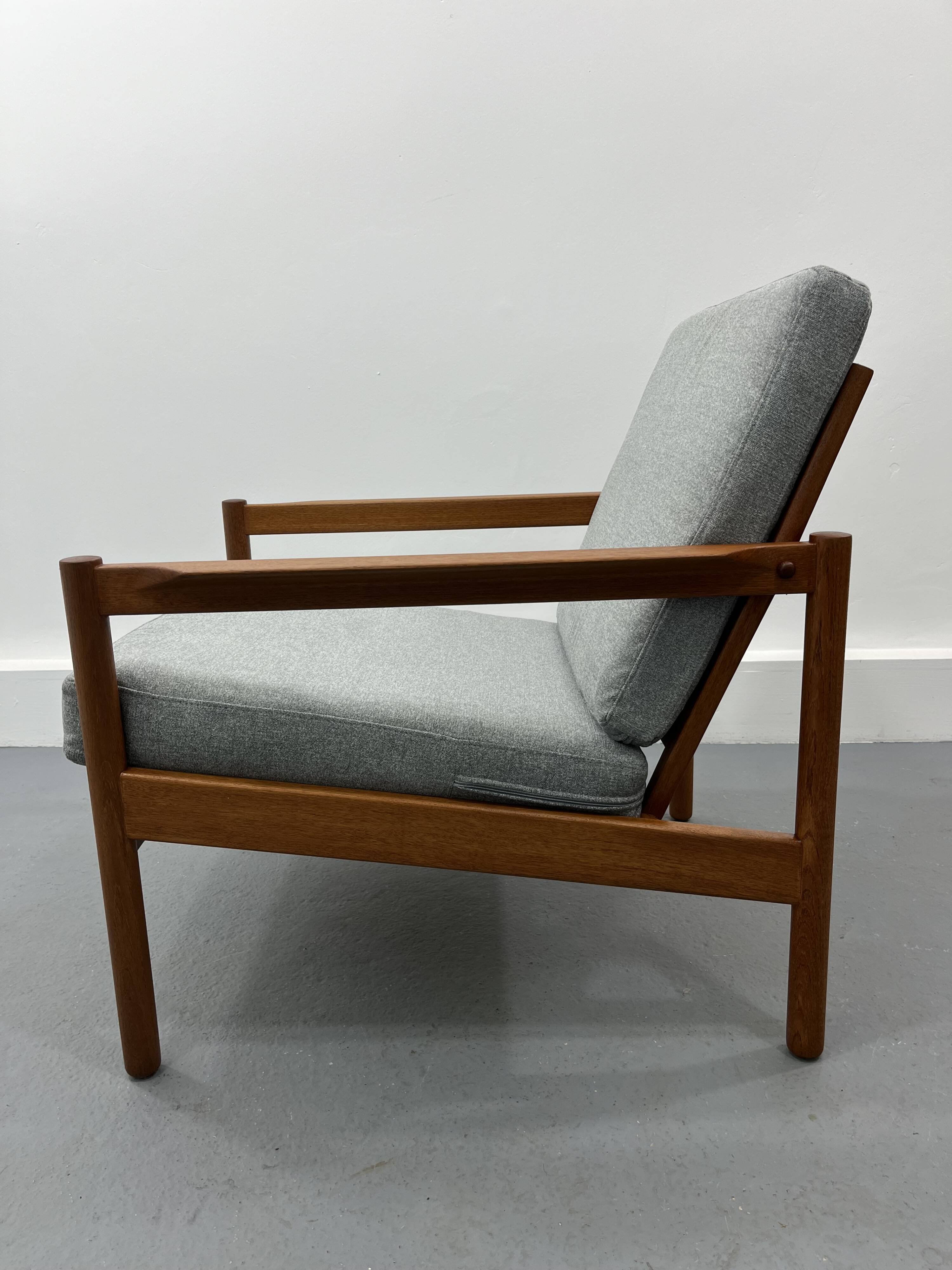 Fauteuil par Ib Kofod-Larsen pour Magnus Olesen, 1956s