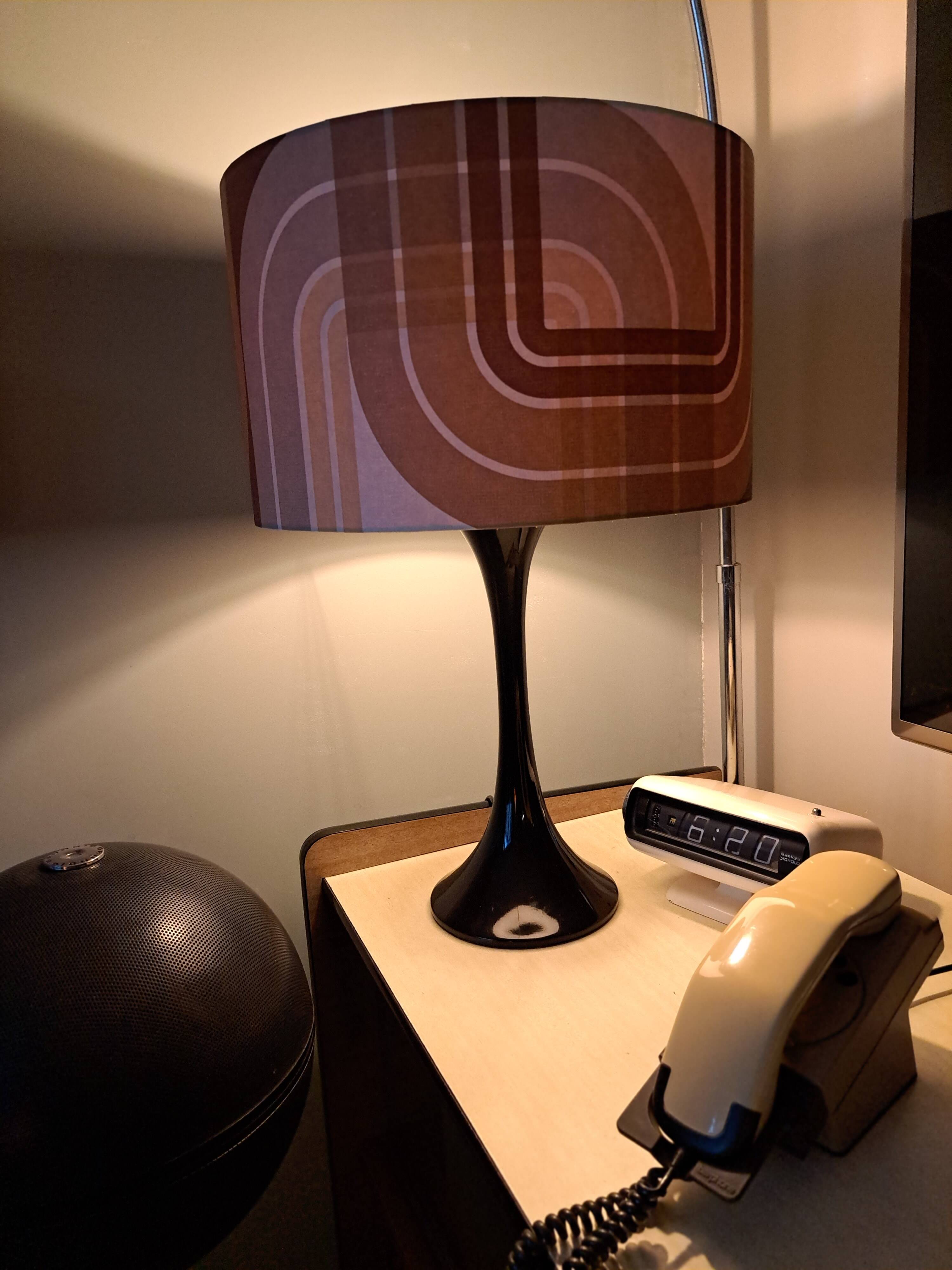 Foot lamp tulip Paloma seventies pattern