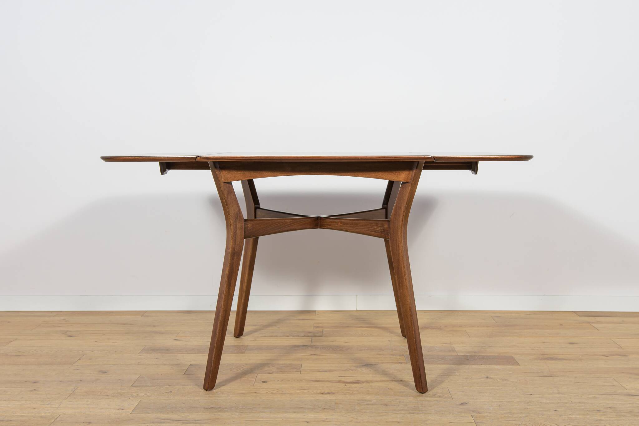 Table à manger papillon des années 50 de G-Plan, Royaume-Uni.