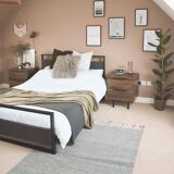 Paire de tables de nuit en bois