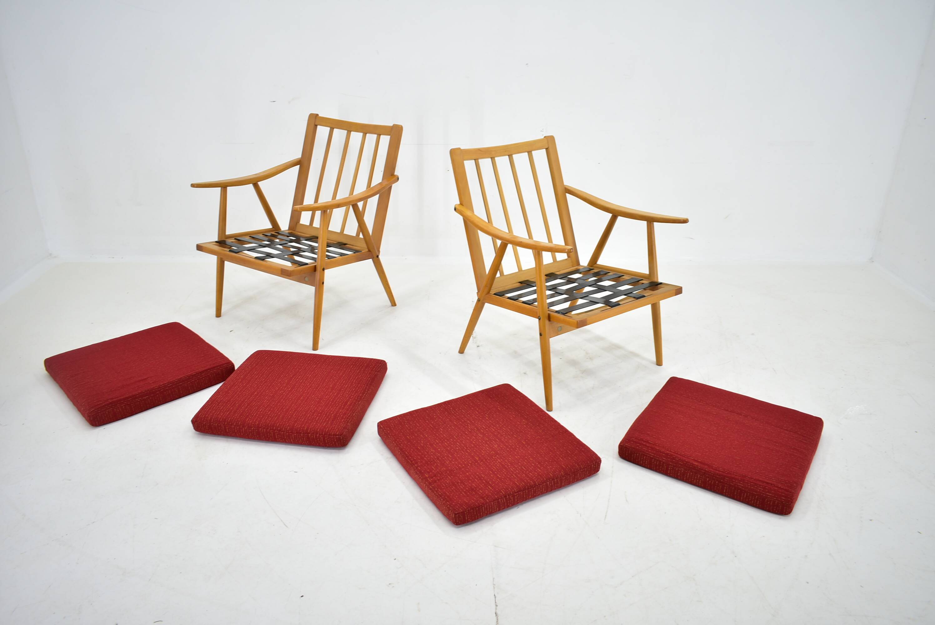 1960s pair of Ton/Thonet beech armchairs, Czechoslovakia
