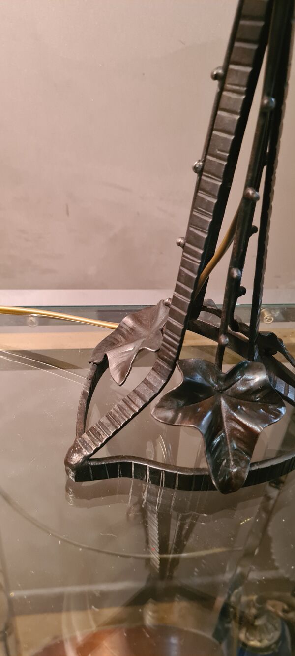 Lampe art deco et abat jour en verre opaque