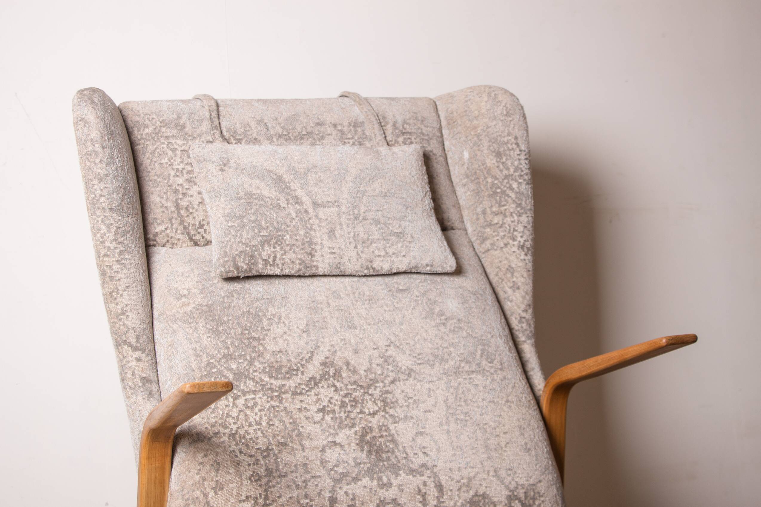 High armchair in curved beech and recent konkav fabric model by paul bode for federholz.