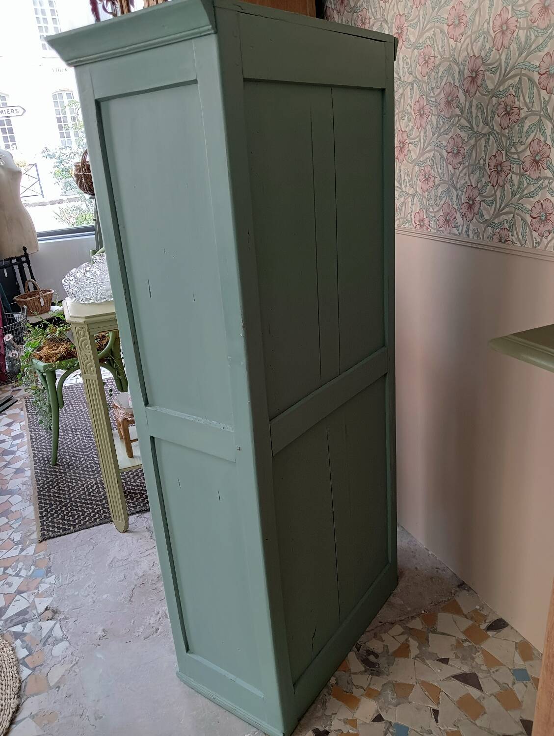 Parisian hosiery wardrobe