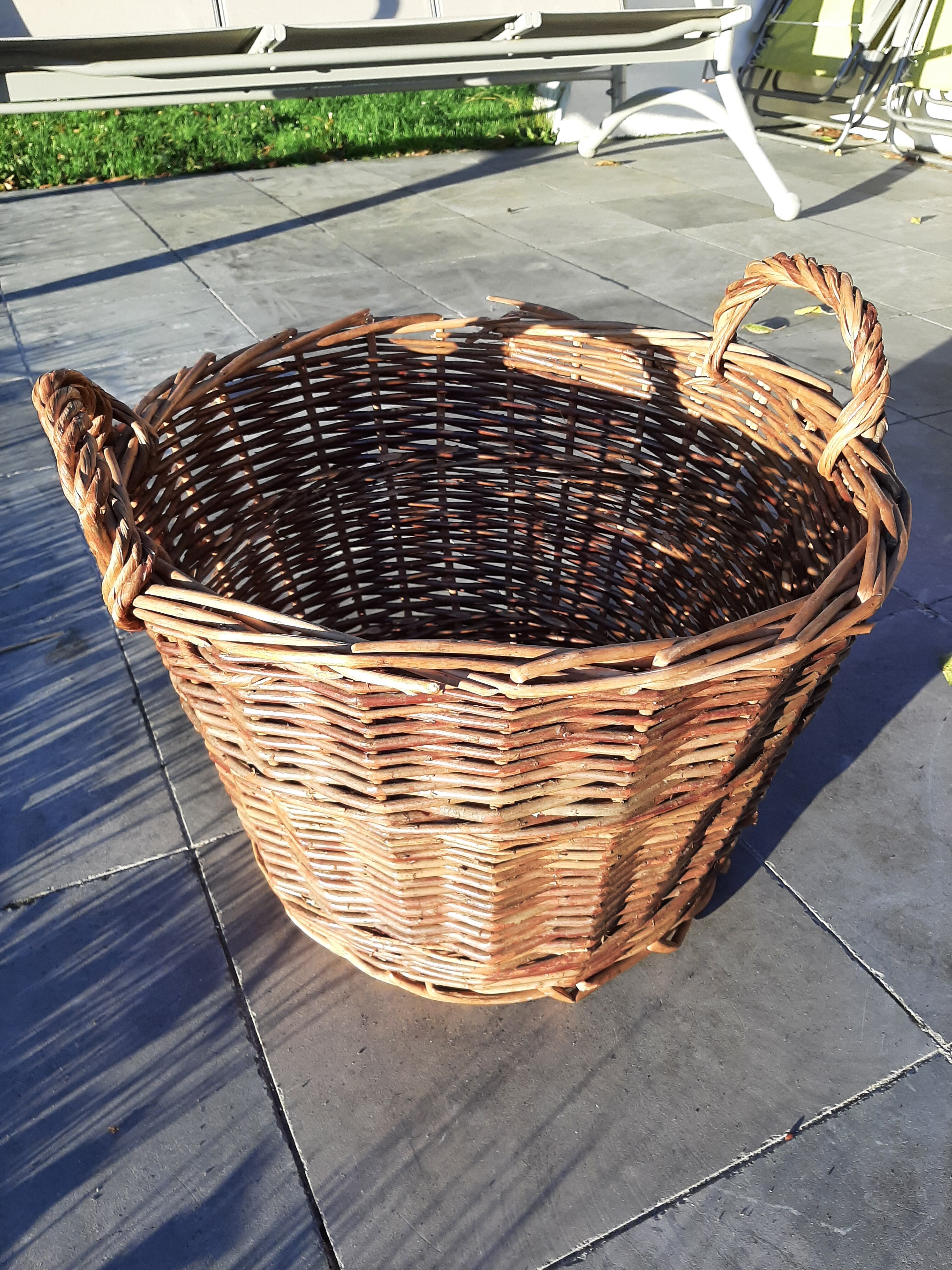 Wicker basket