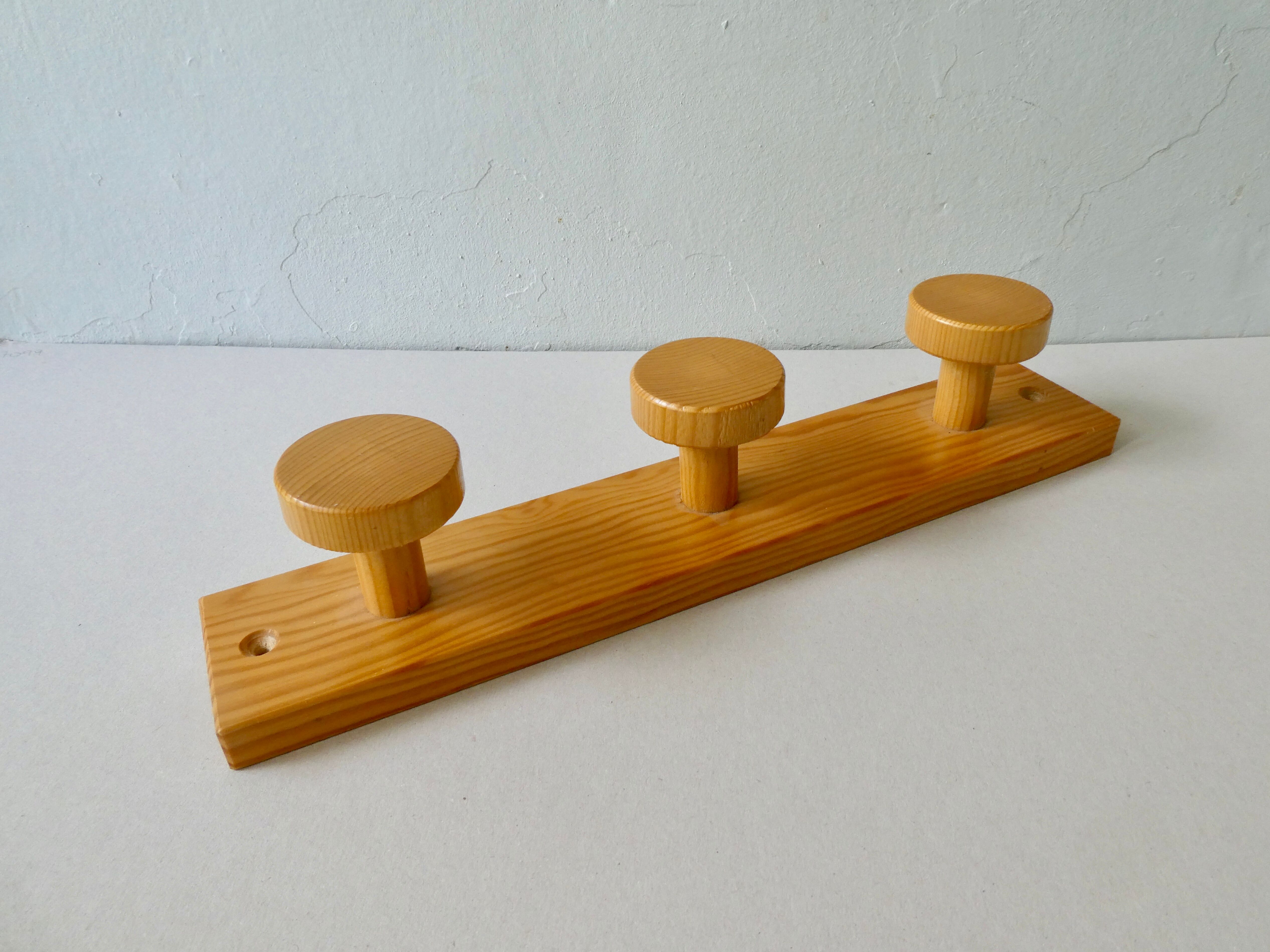 Wall coat holder in solid pine, 3 patères