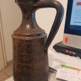 Ceramic vase and glasses