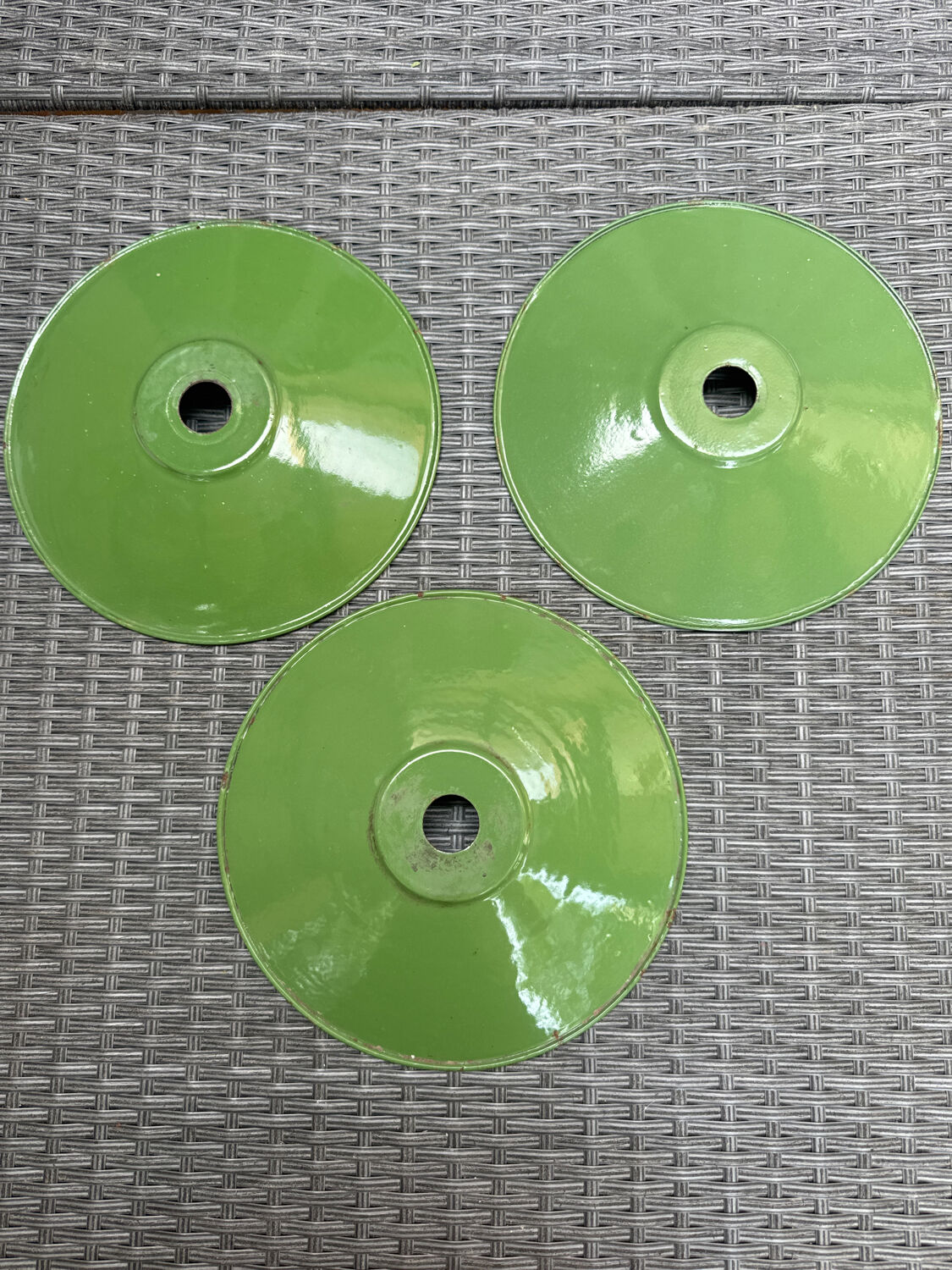 Lot de 3 abats jours en tôles émaillées