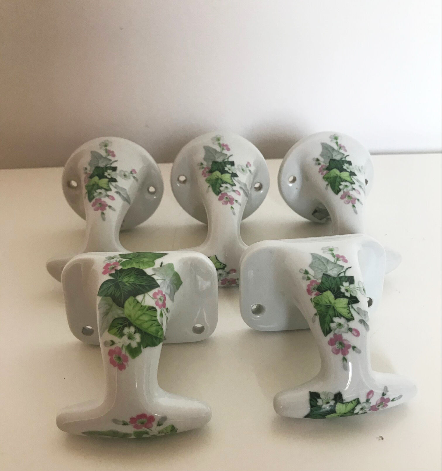 Set of 5 Limoges porcelain patères
